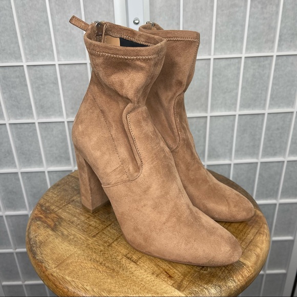 Steve Madden Women’s Sock Ankle Boots - Picture 4 of 7